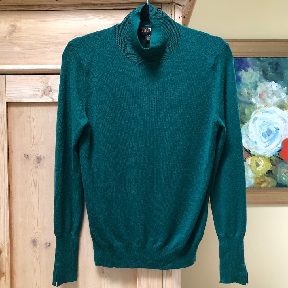 Truth by Republic Green Mock Turtleneck Sweater Size S NWT